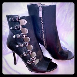 MICHAEL KORS Black & Silver Bootie